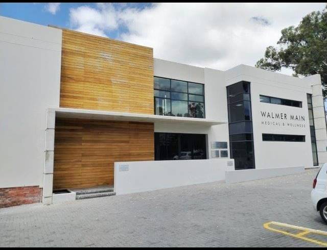 156M² MEDICAL SUITE RENTED IN WALMER